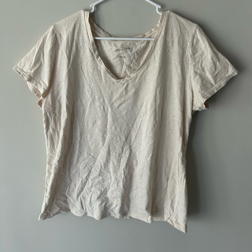 Universal Thread Beige Short Sleeve Tee